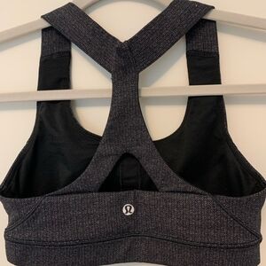 🇨🇦 lululemon athletica Dk Gray Sports Bra, Size 4 - EUC
